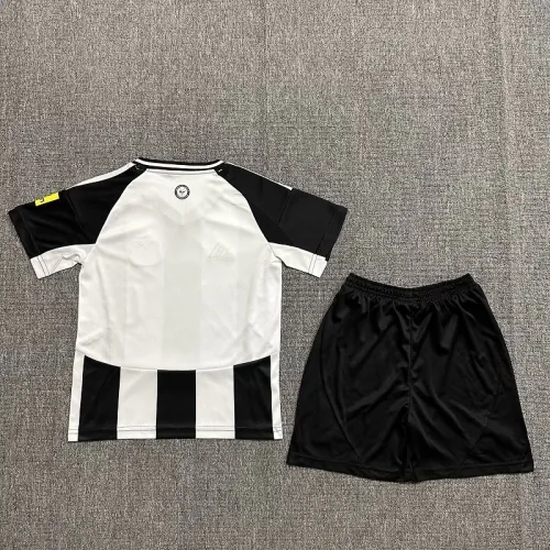 24/25 Newcastle United home kids kit
