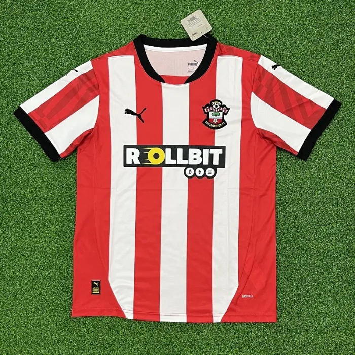 24/25 Southampton home football jersey