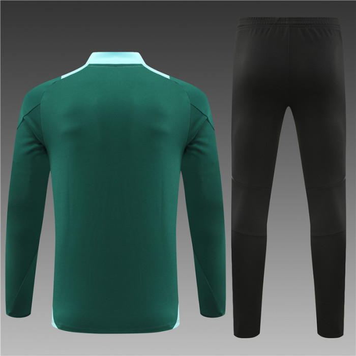 24/25 Manchester United green training suit