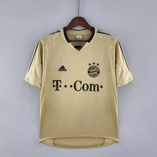 Retro 04/05 Bayern Munich away