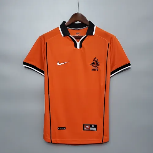 Retro 1998 Holland home
