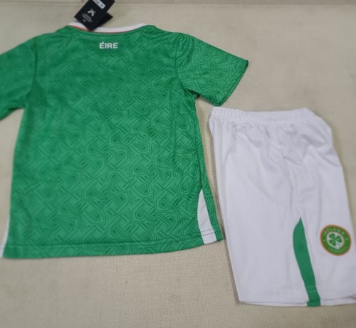 24/25 Ireland home kids kit