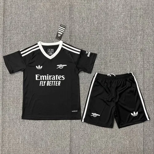 24/25 Arsenal black goalkeeper Kids kit