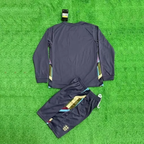 24/25 England Away Long sleeved kids kit