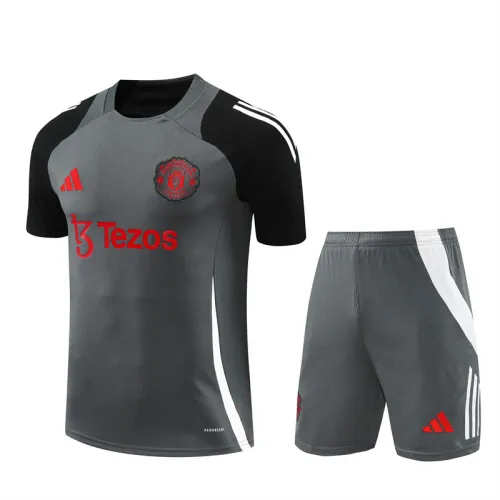 24/25 Manchester United kids Short sleeve dark grey training suit