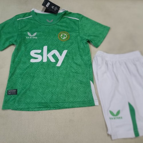 24/25 Ireland home kids kit