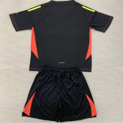 24/25 Aston Villa black goalkeeper kids kit