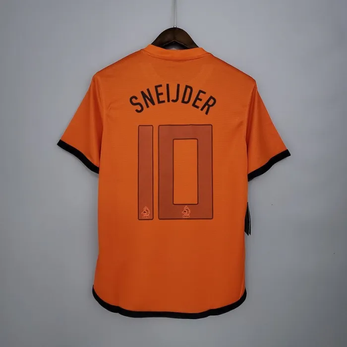 Retro Holland 2012 home