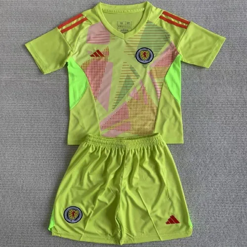 24/25 Scotland Goalkeeper kids kit green
