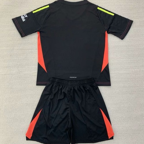 24/25 Arsenal goalkeeper Kids kit black