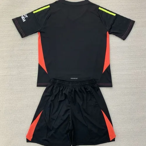 24/25 Arsenal goalkeeper Kids kit black