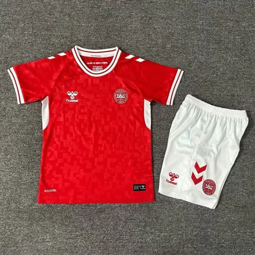 24/25 Denmark home kids kit
