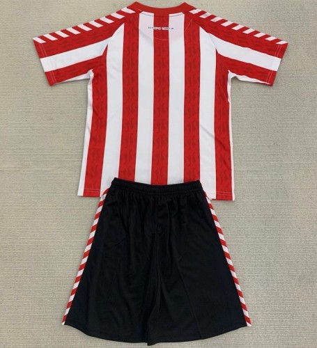 24/25 Sunderland home kids kit