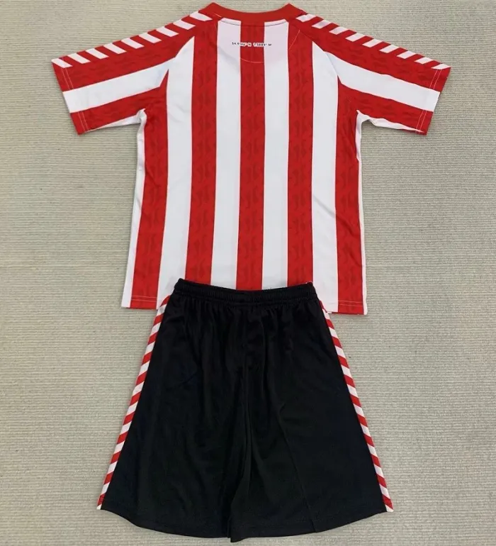24/25 Sunderland home kids kit