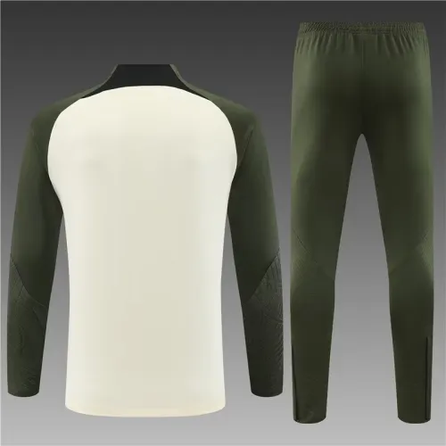 23/24 Barcelona off-white training suit