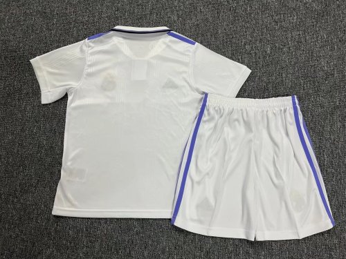 22/23 Real Madrid home kids kit