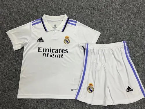 22/23 Real Madrid home kids kit