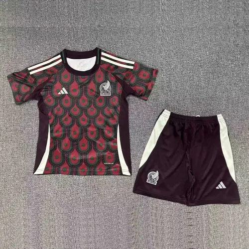24/25 Mexico home kids kit