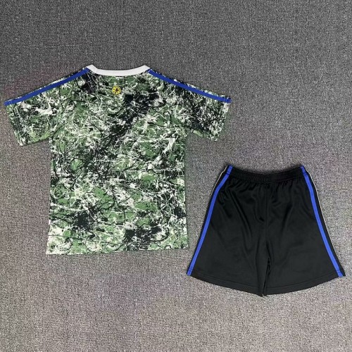 24/25 Manchester United Co branded version kids kit