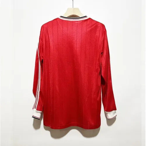 Retro 82\83 Manchester United home Long sleeved