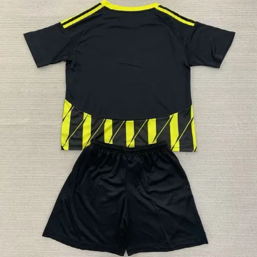 24/25 Aberdeen Away kids kit
