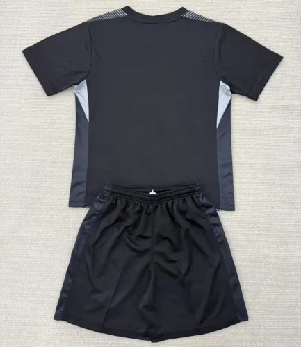 25/26 Atletico Madrid goalkeeper Adult Set