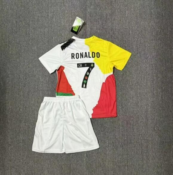 25/26 Ronaldo commemorative edition kids kit