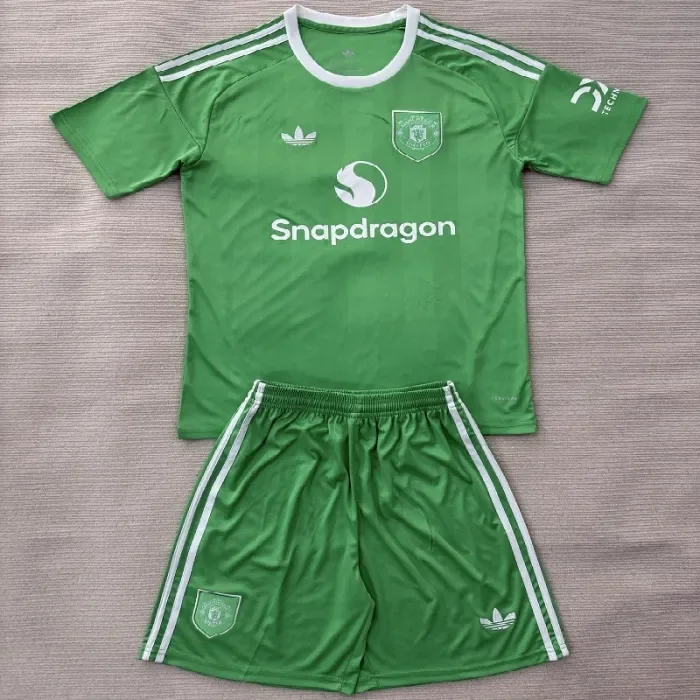 25/26 Manchester United goalkeeper Adult Set green