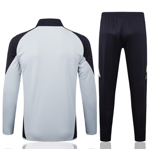 25/26 Juventus kids white black jacket