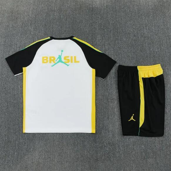 26/27 Brazil Short sleeve kids training suit white