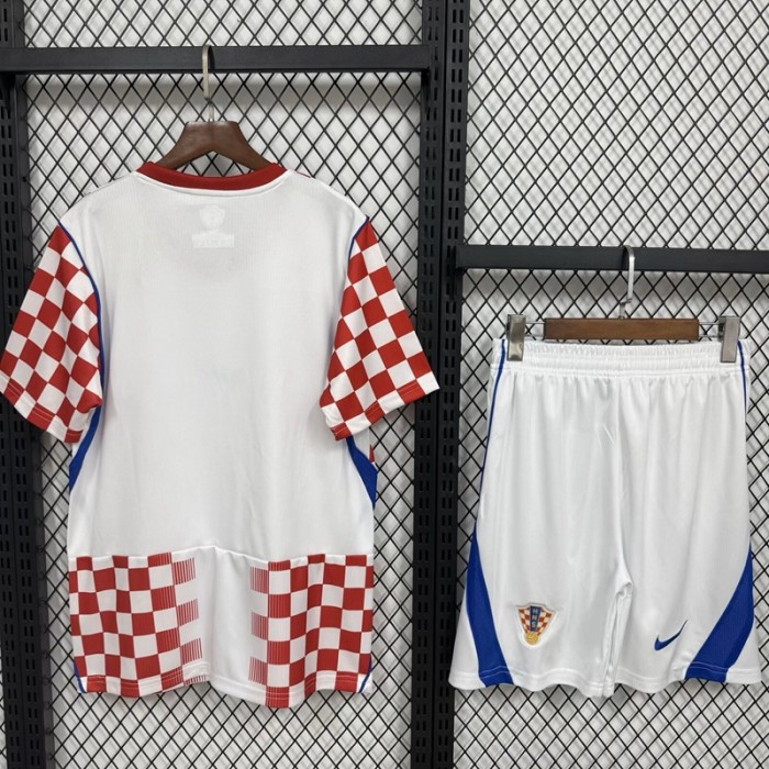 26/27 Croatia home  Adult Set