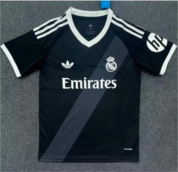 27/28 Real Madrid Away football Jersey