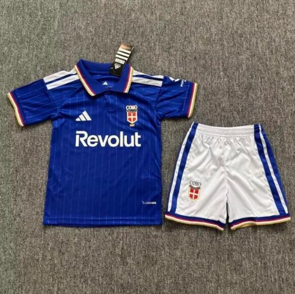 26/27 Como home kids kit.