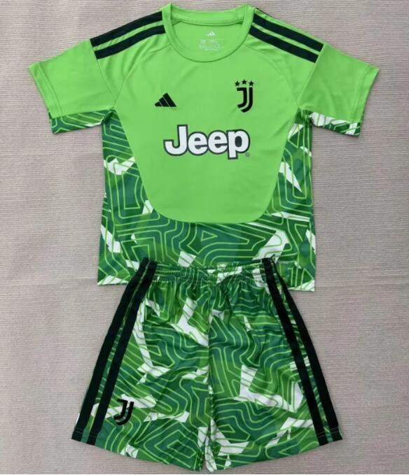 26/27Juventus goalkeeper kids kit green