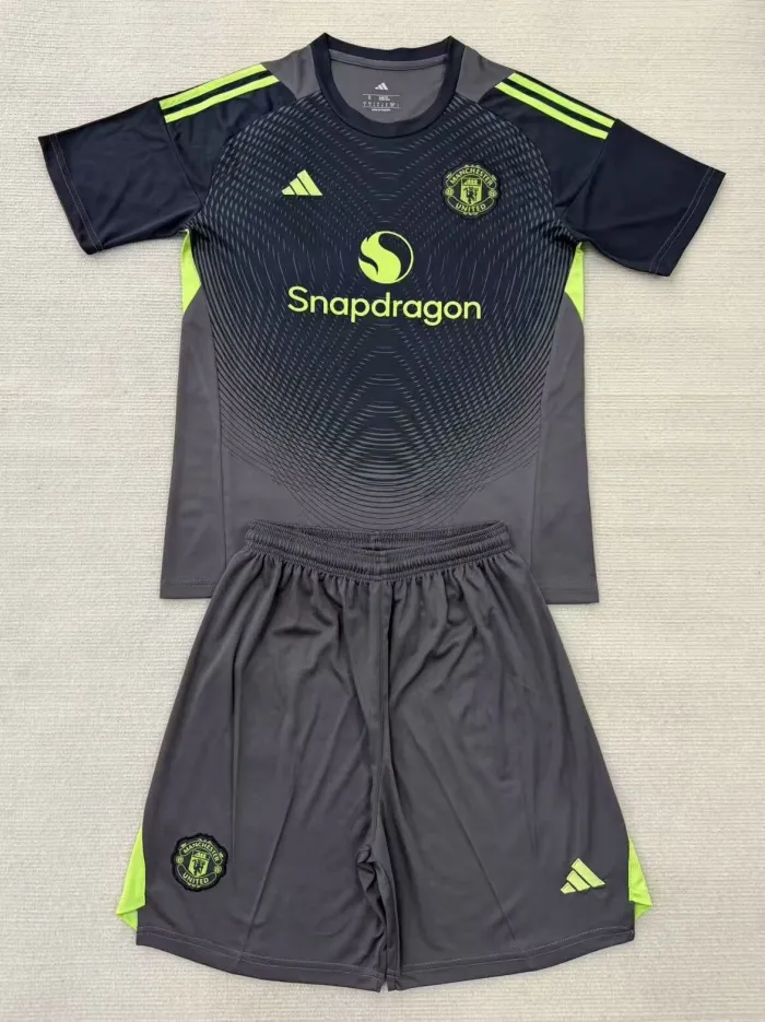 25-26 Man Utd Black GoalKeeper  Adult Suit
