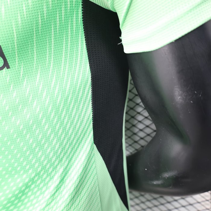 25-26 LIV Green Goalkeeper Player Version Soccer Jersey