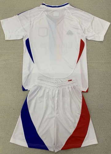 24-25 Lyon Home Adult Suit