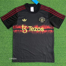 24-25 Man Utd Black Special Edition Fans Training shirts