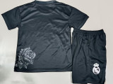 23-24 RMA Y-3 Black Kids Soccer Jersey (胶标)