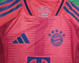 24-25 Bayern Home Kids Player Version Soccer Jersey (球员童装)