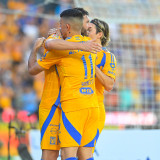24-25 Tigres UANL Home Player Version Soccer Jersey