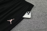 24-25 PSG Black Half Pull Tracksuit (半拉链)(粉色领)