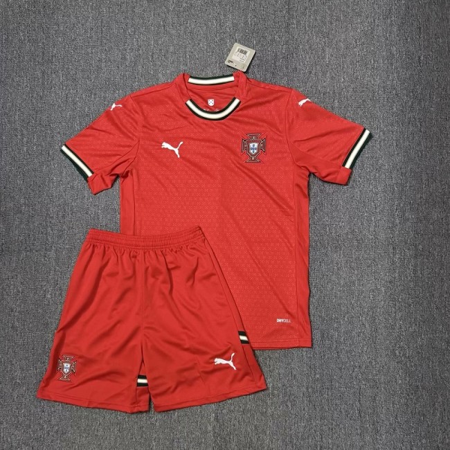25/26 Portugal home kids kit