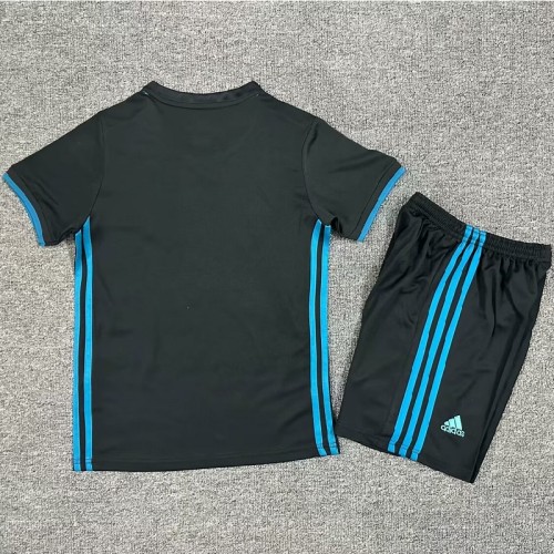 Retro 17/18 Real Madrid away kids kit