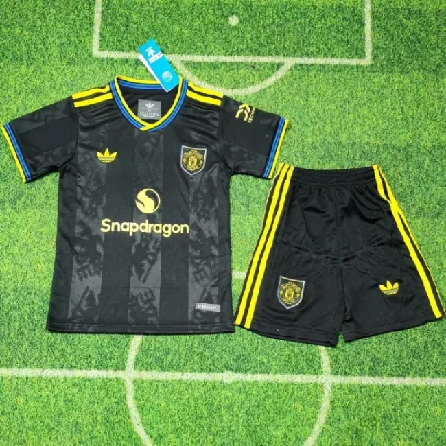 25/26 Manchester United third kids kit