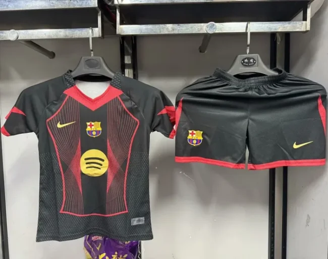 25/26 Barcelona Special Edition kids kit black