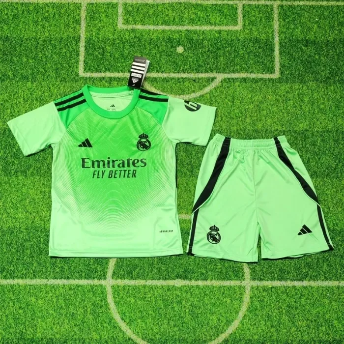 25/26 Real Madrid goalkeeper kids kit green