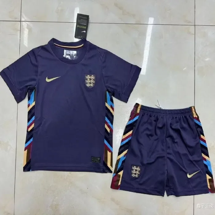 24/25 England Away kids kit
