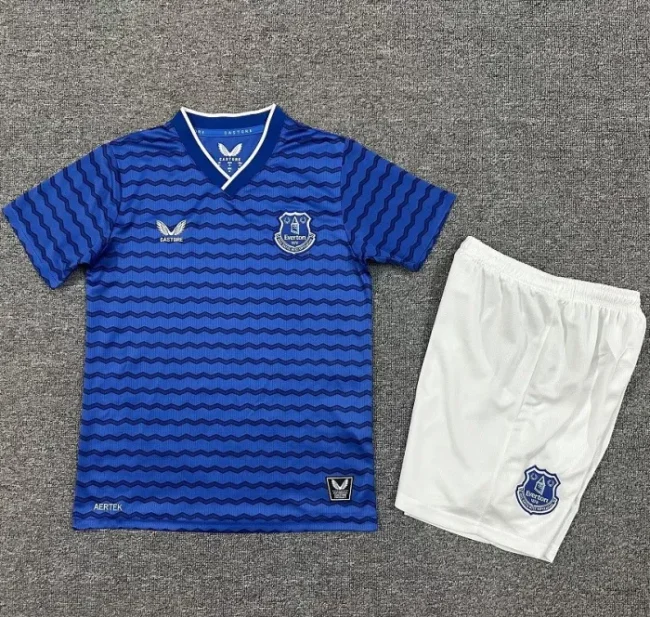 25/26 Everton home kids kit