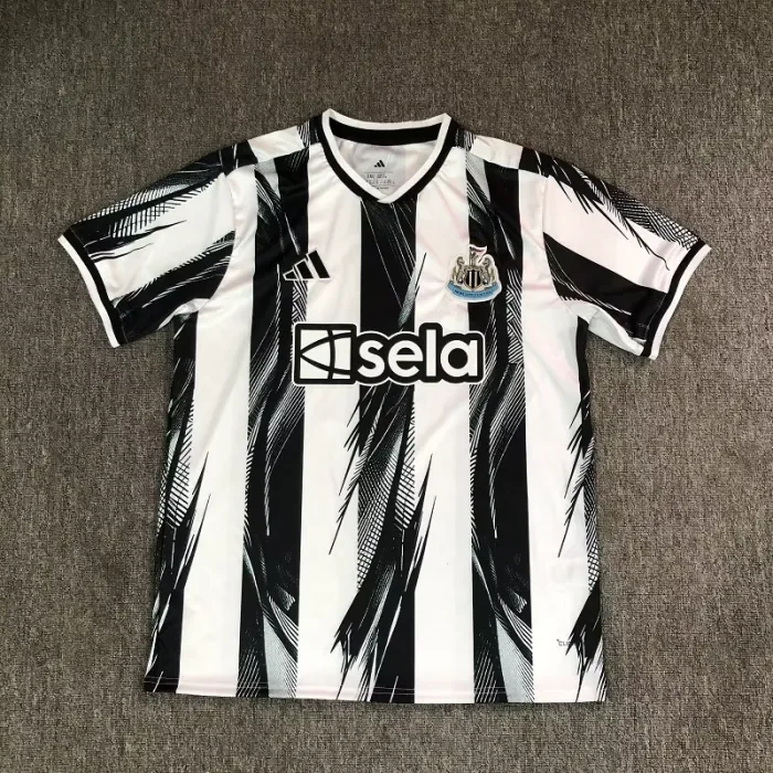 26/27 Newcastle United home football Jersey